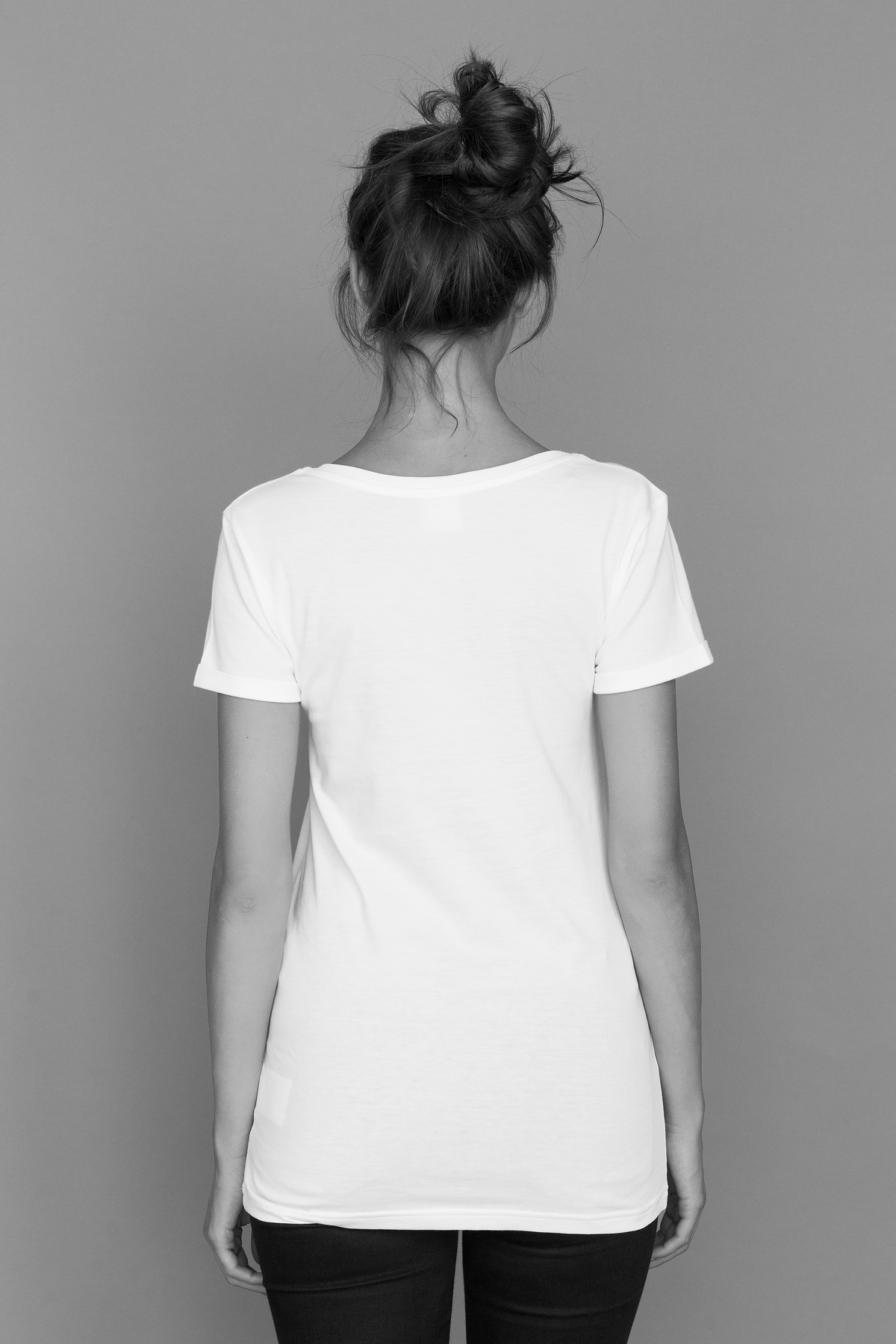slim fit : rolled sleeves