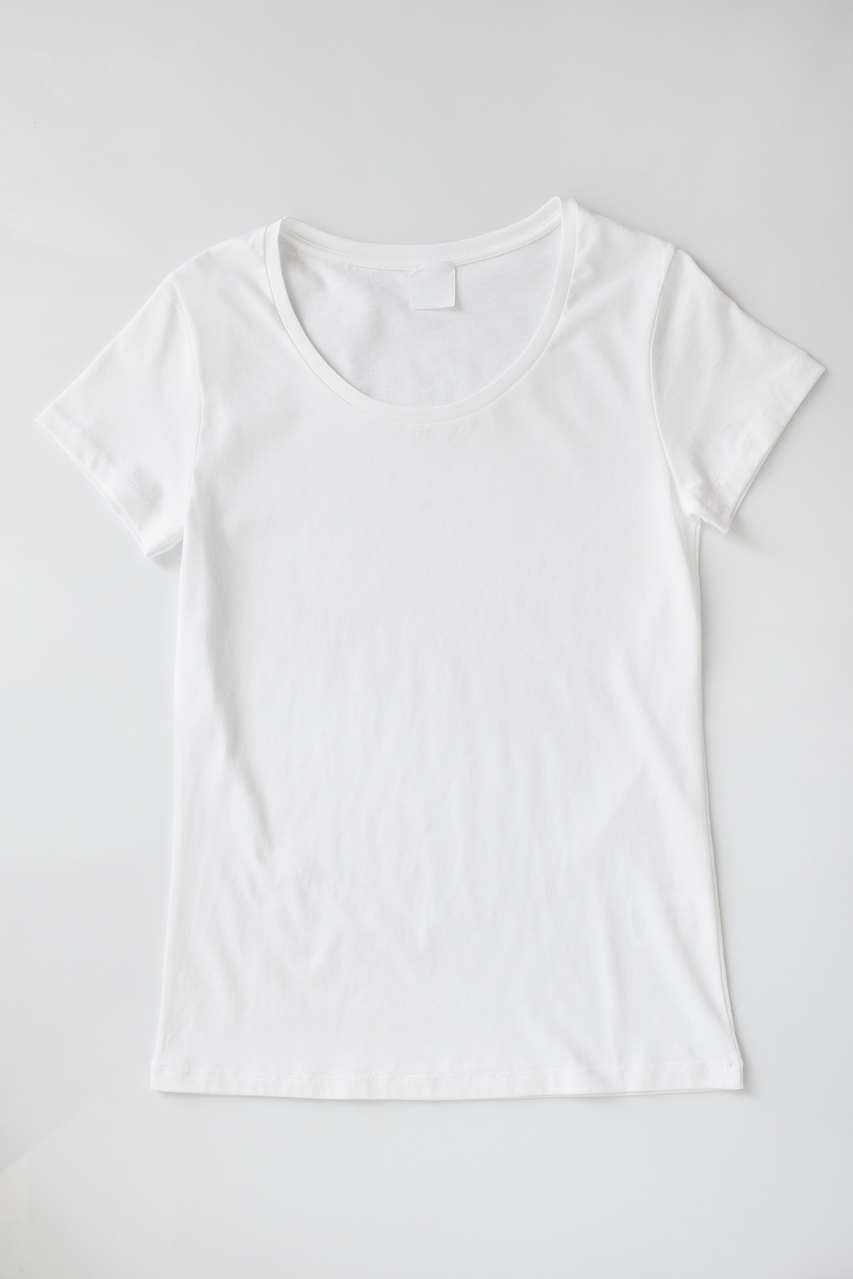 relax fit wider neck line